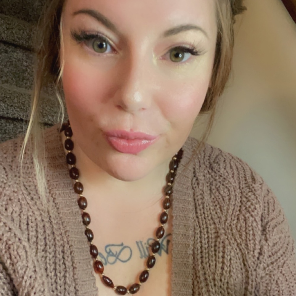 Meet your Posher, Danielle